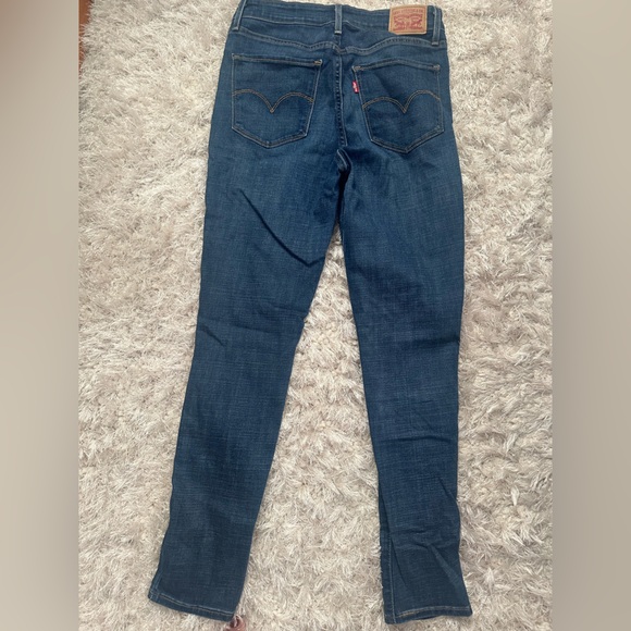 LEVI’S 721 High- Rise Skinny Jeans Size 30 NWOT - Picture 2 of 4